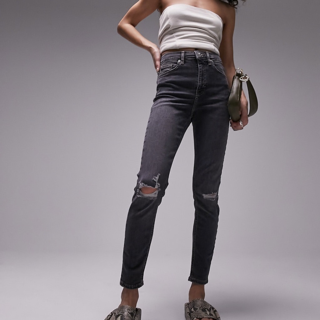 Topshop Jamie Jeans With Knee Rips In Dirty Gray 30